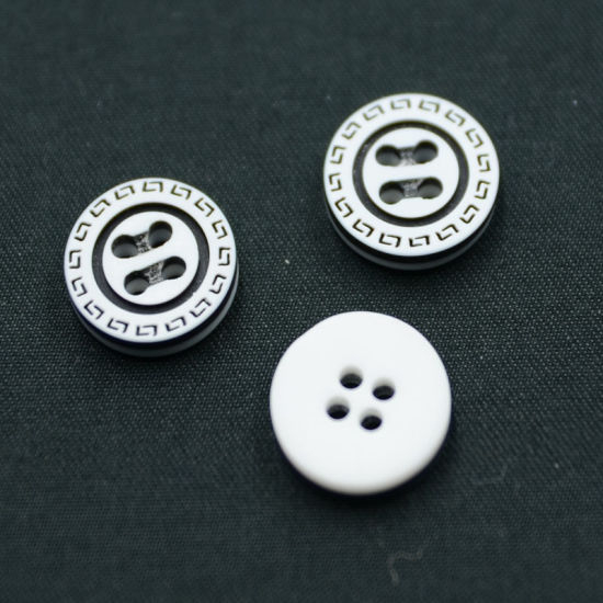 4 Holes New Design Polyester Button (S-042)