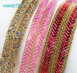 Wholesale Iron on Glass Hot Fix Adhesive Crystal Beaded Rhinestone Chain Trimming for Decoration