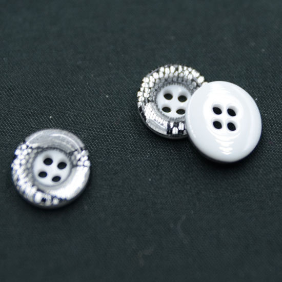 4 Holes New Design Polyester Button (S-041)