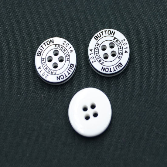 4 Holes New Design Polyester Button (S-033)