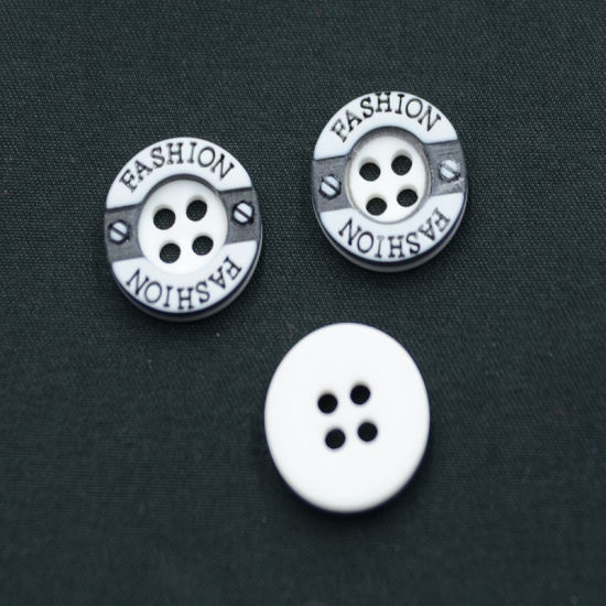 4 Holes New Design Polyester Button (S-034)