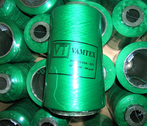 Twisted High Tenacity Tex18 (150D/1 250g) 100% Filament Polyester Textured Yarn for Overlocking Thread. Best-Selling in European and American Countries